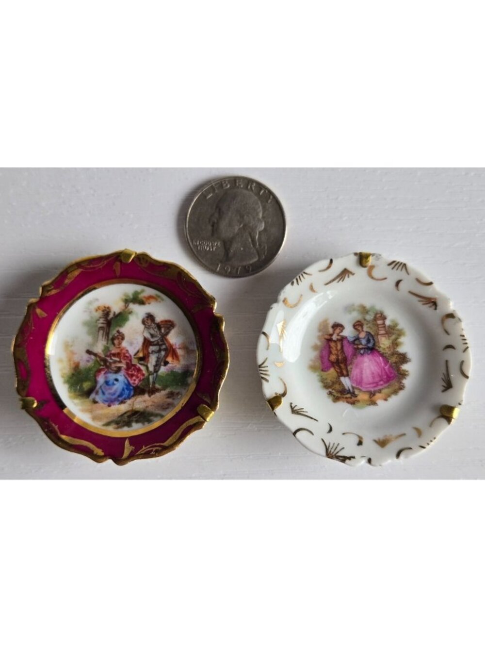 Set Of 2 Limoges MINIATURE Porcelain Decorative Plates w/Stands France 1.75 IN
